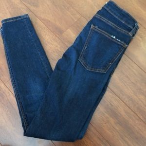 Zara Jeans - Zara High Rise Skinny Jeans Zara Jeans - Zara High Rise Skinny Jeans
